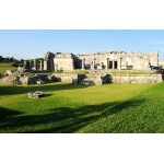 Tulum, Quintana Roo, Yucatán Peninsula.  Photo by Rick Taylor. Copyright Borderland Tours.  All rights reserved.